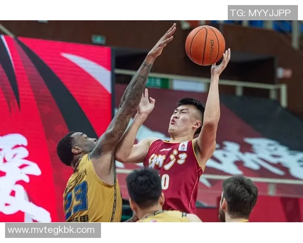 浙江稠州银行与南京同曦宙光展开激烈对决争夺篮球赛季荣耀